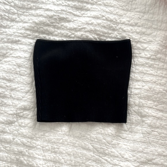 Aritzia sculpt knit cropped tube top - Picture 2 of 6